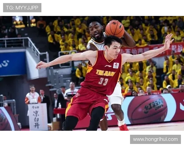 文班在16分钟内表现出色三投三中贡献9分10篮板7助攻3盖帽失误略多但依然完美